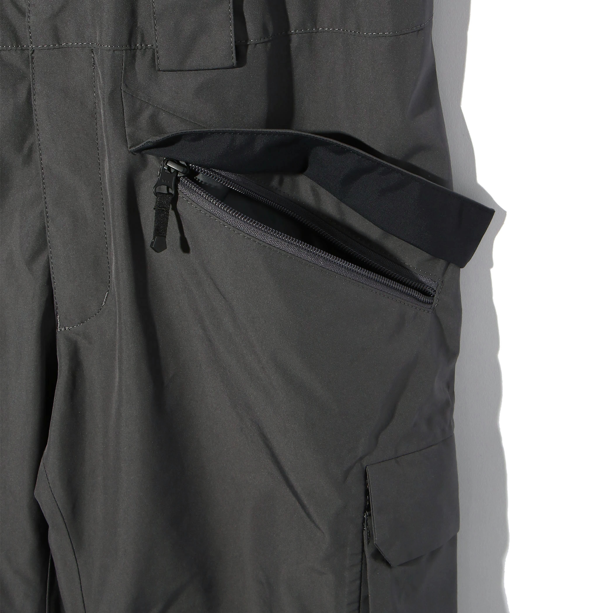 241-GORETEX EXPLORE BIB PANT アイテム詳細｜DENHAM（デンハム）日本公式オンラインストア