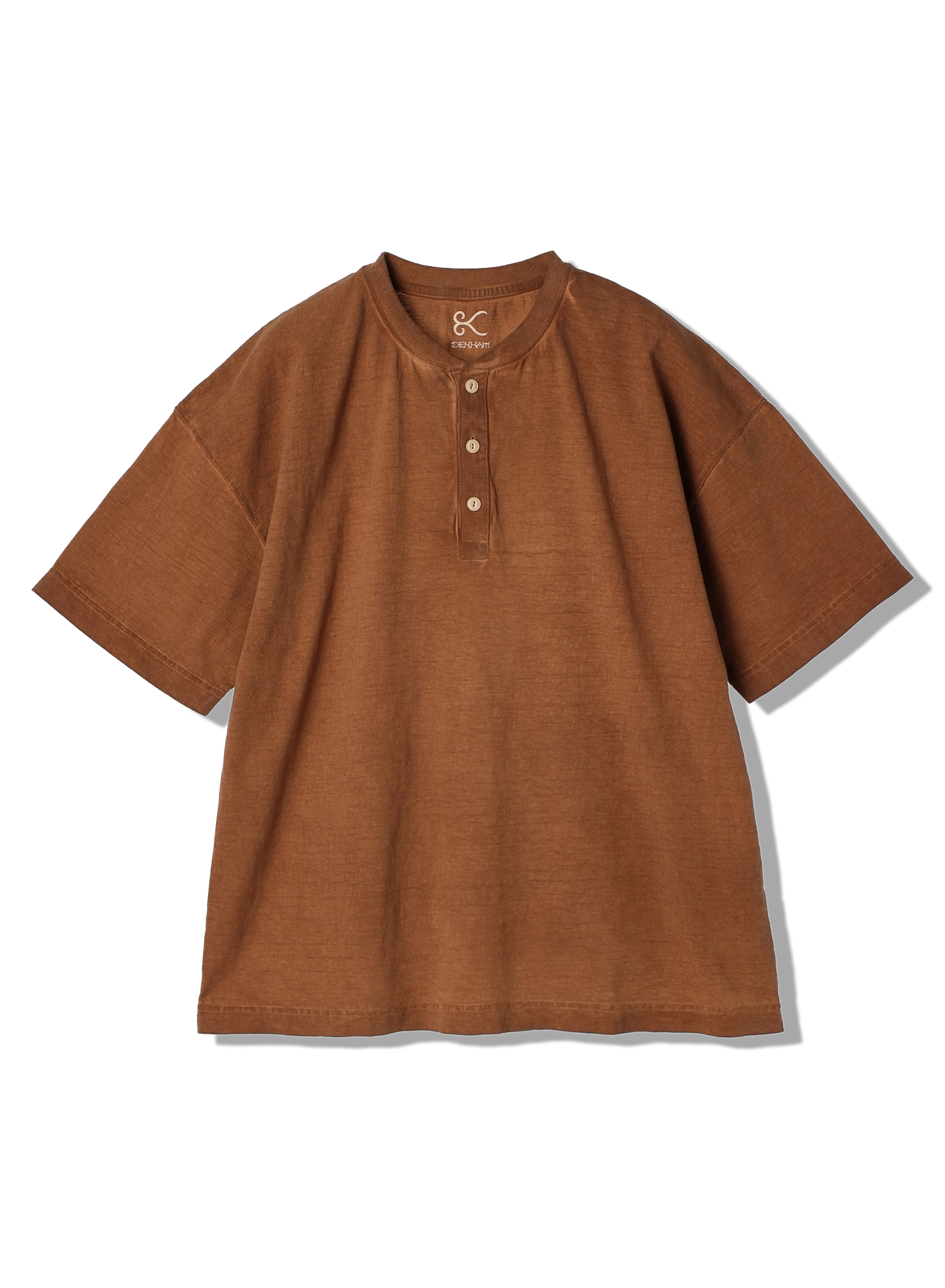 DENHAM(デンハム) |KAKISHIBU HENLEY NECKTEE