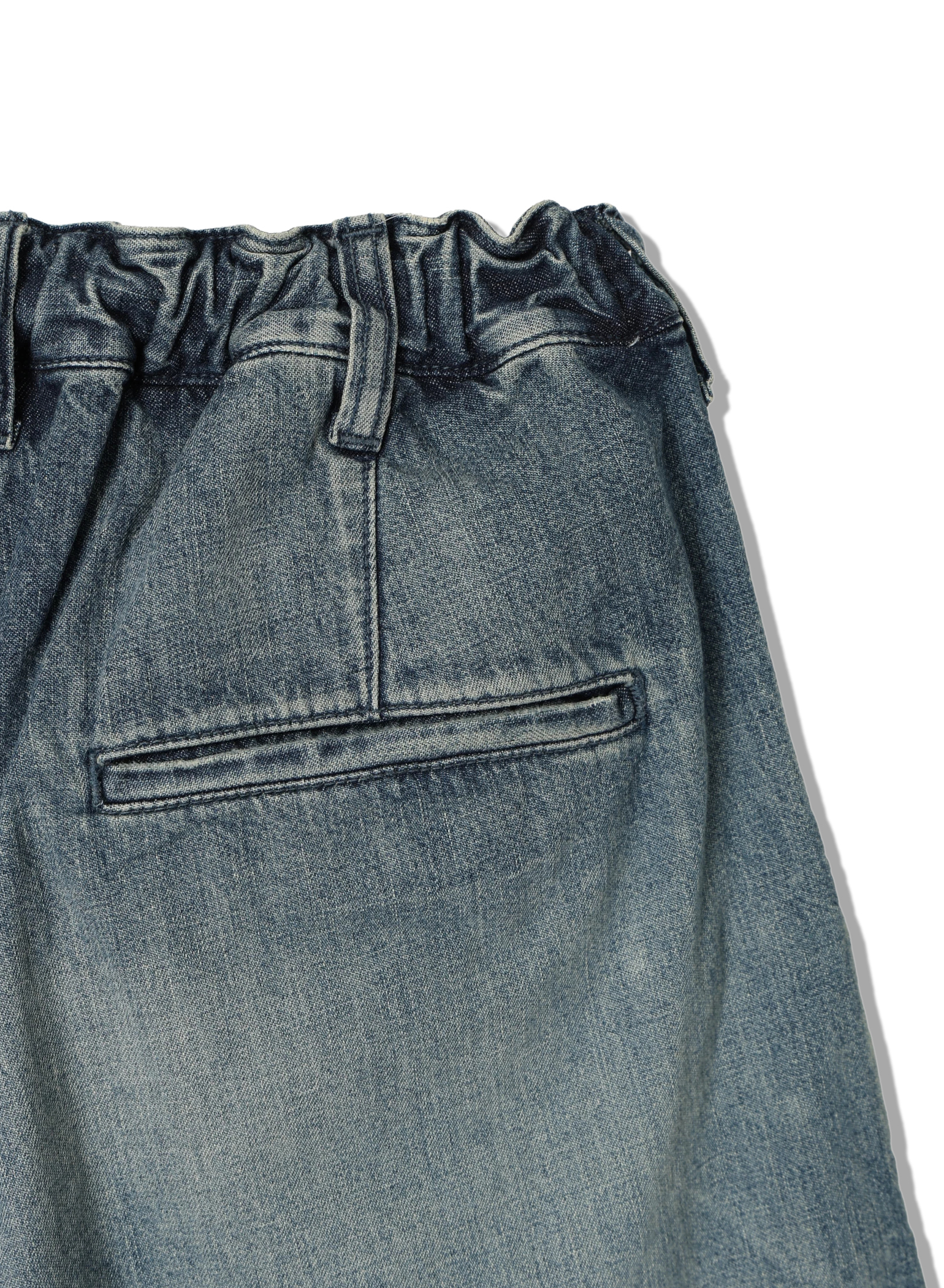 DENHAM(デンハム) |GATHERED DENIM SHORTS MIJ LB