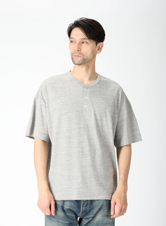 DENHAM(デンハム) |a IN U HENLEY NECK TEE