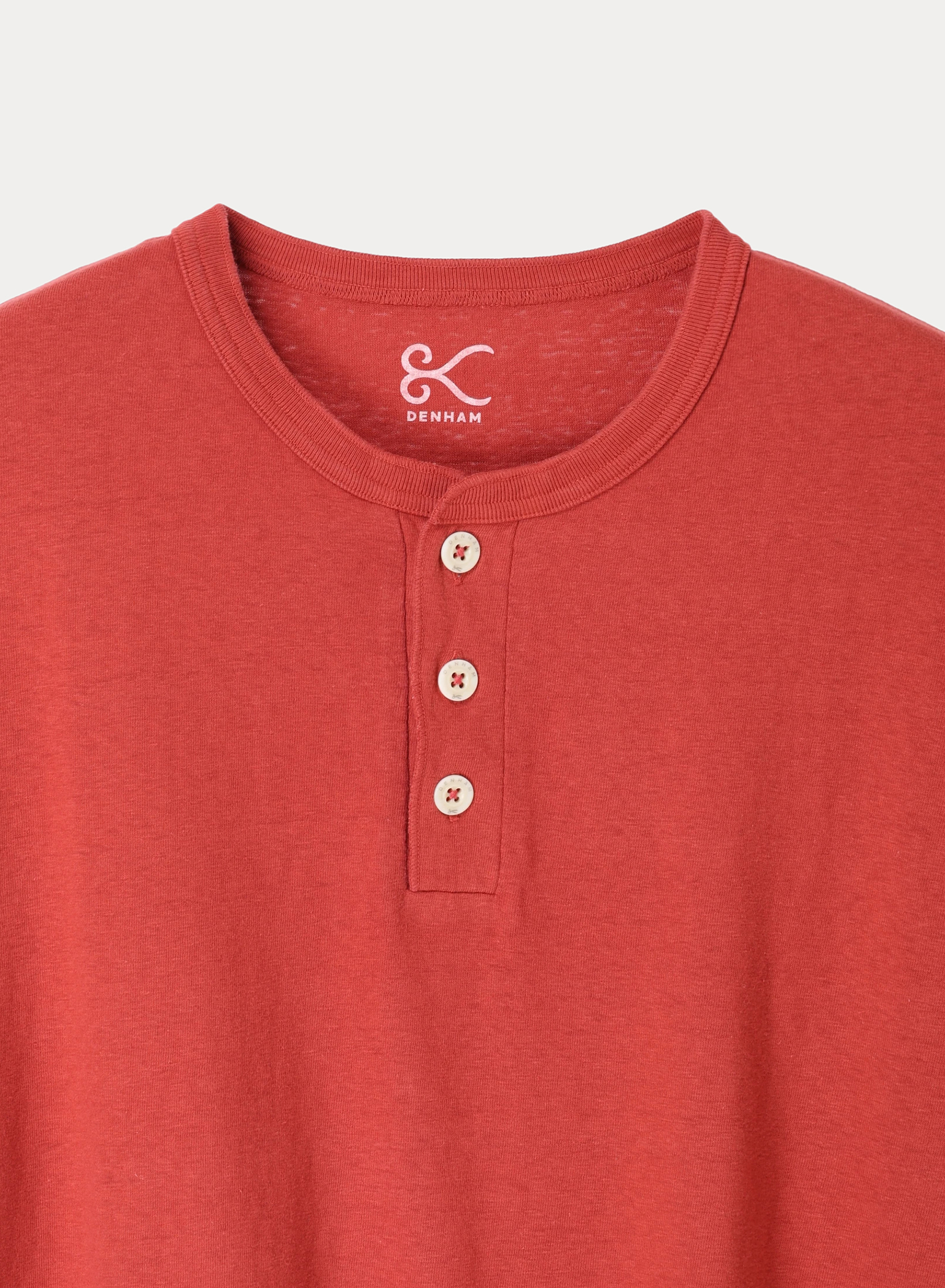 DENHAM(デンハム) |NATURAL DYE HENLEY TEE