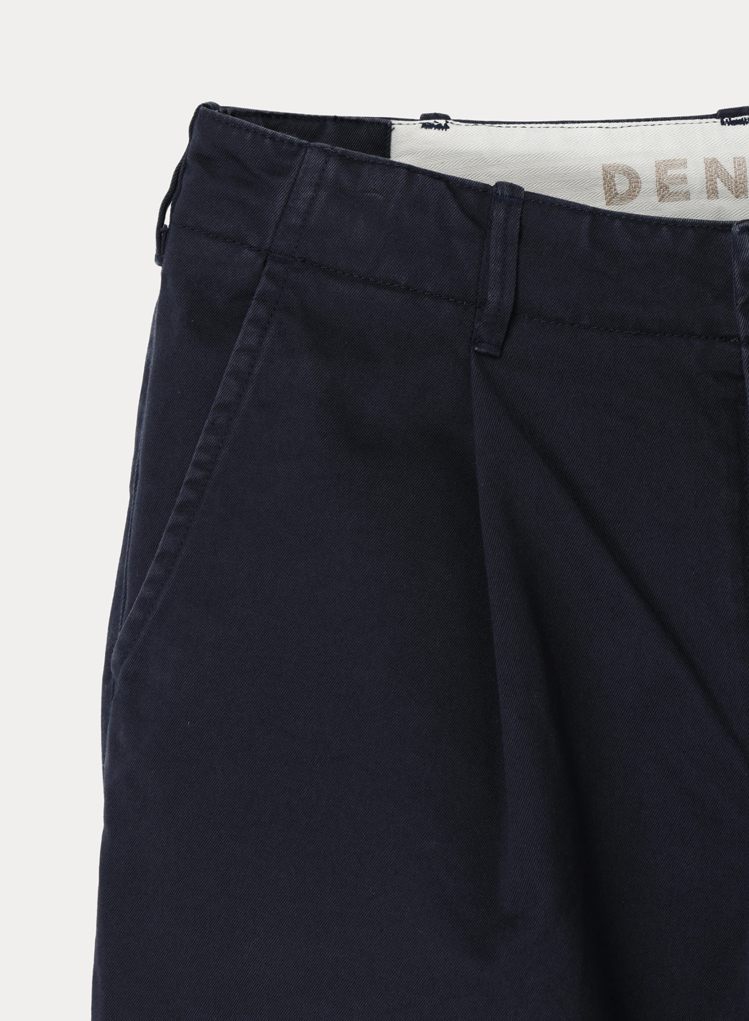 デンハム チノパン DENHAM a IN U CHINO ネイビー a IN U CHINO PANTS アイテム詳細｜DENHAM（デンハム）日本公式