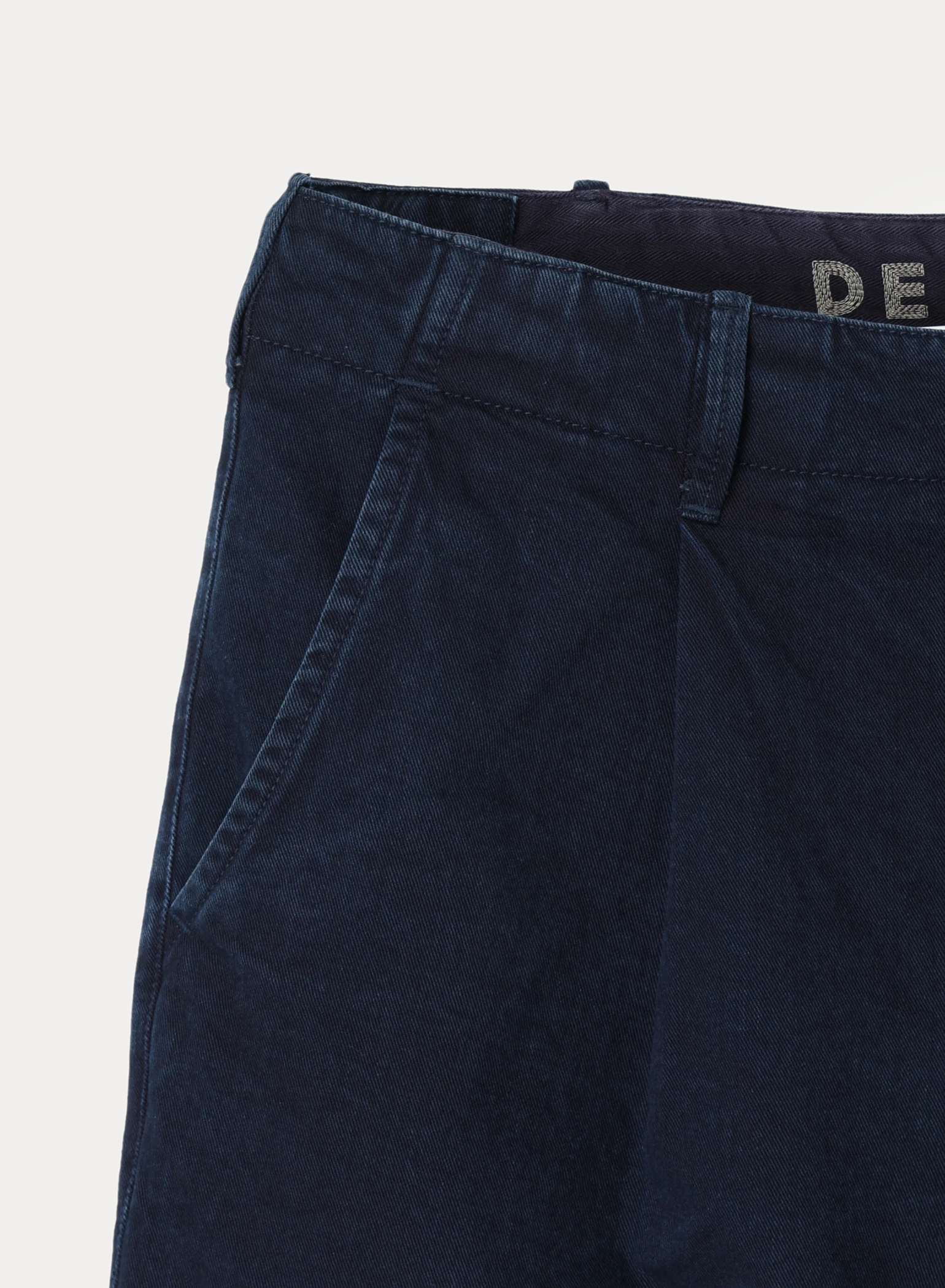 a IN U CHINO PANTS アイテム詳細｜DENHAM（デンハム）日本公式