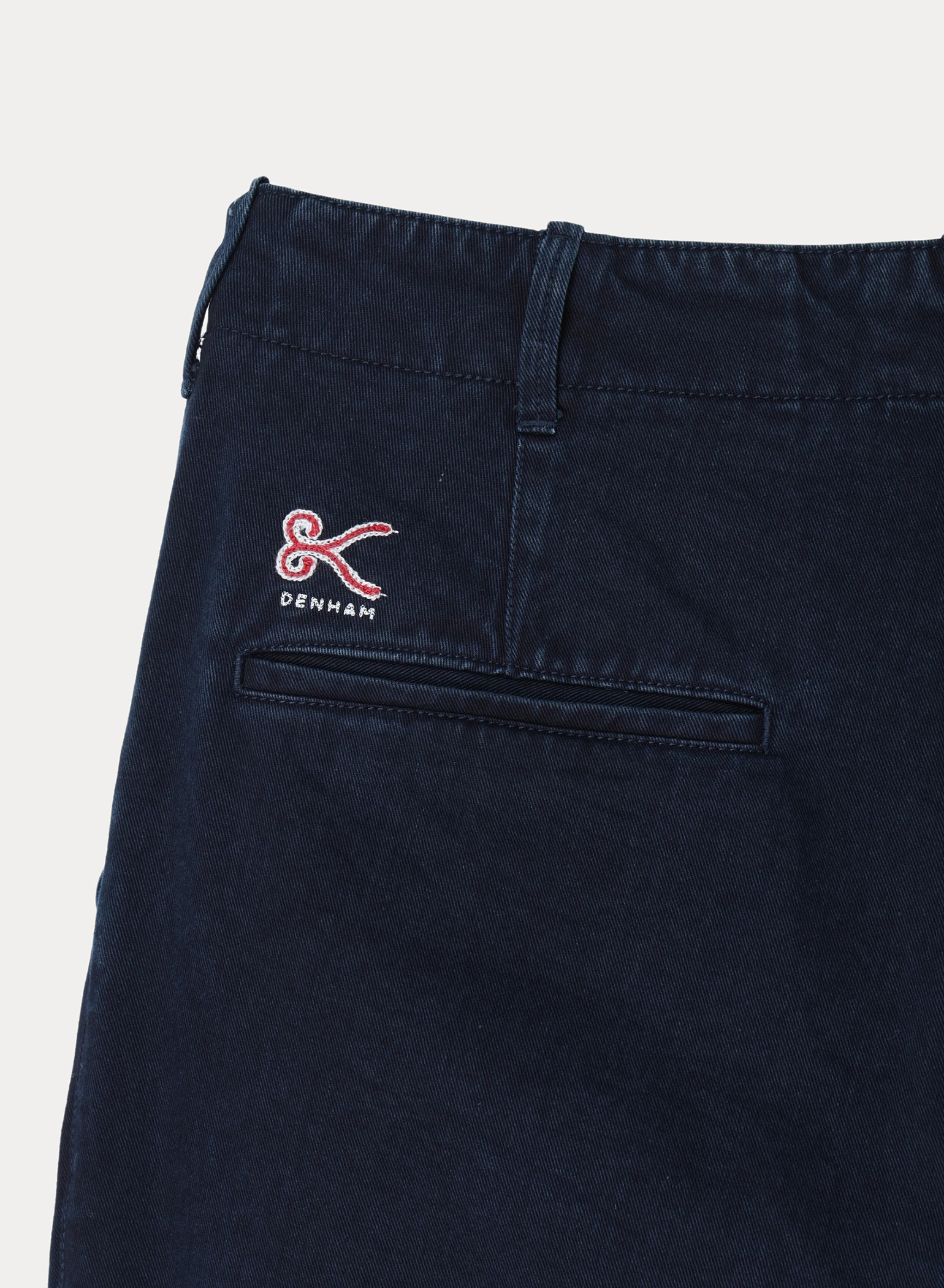 a IN U CHINO PANTS アイテム詳細｜DENHAM（デンハム）日本公式