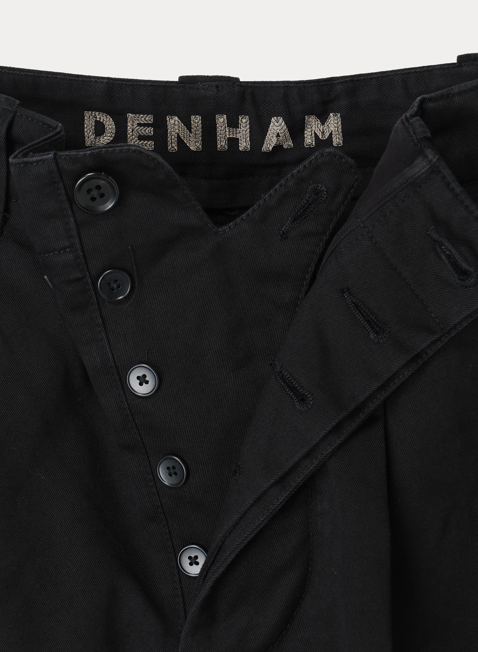 a IN U CHINO PANTS アイテム詳細｜DENHAM（デンハム）日本公式