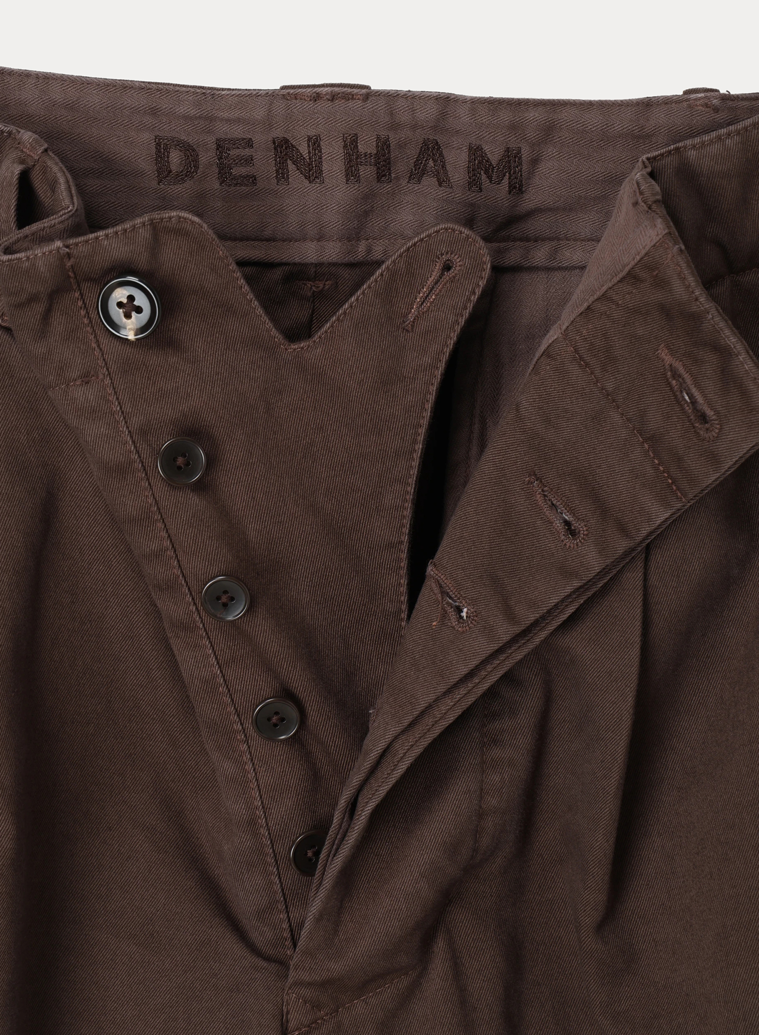 DENHAM(デンハム) |NATURAL DYE CHINO PANTS