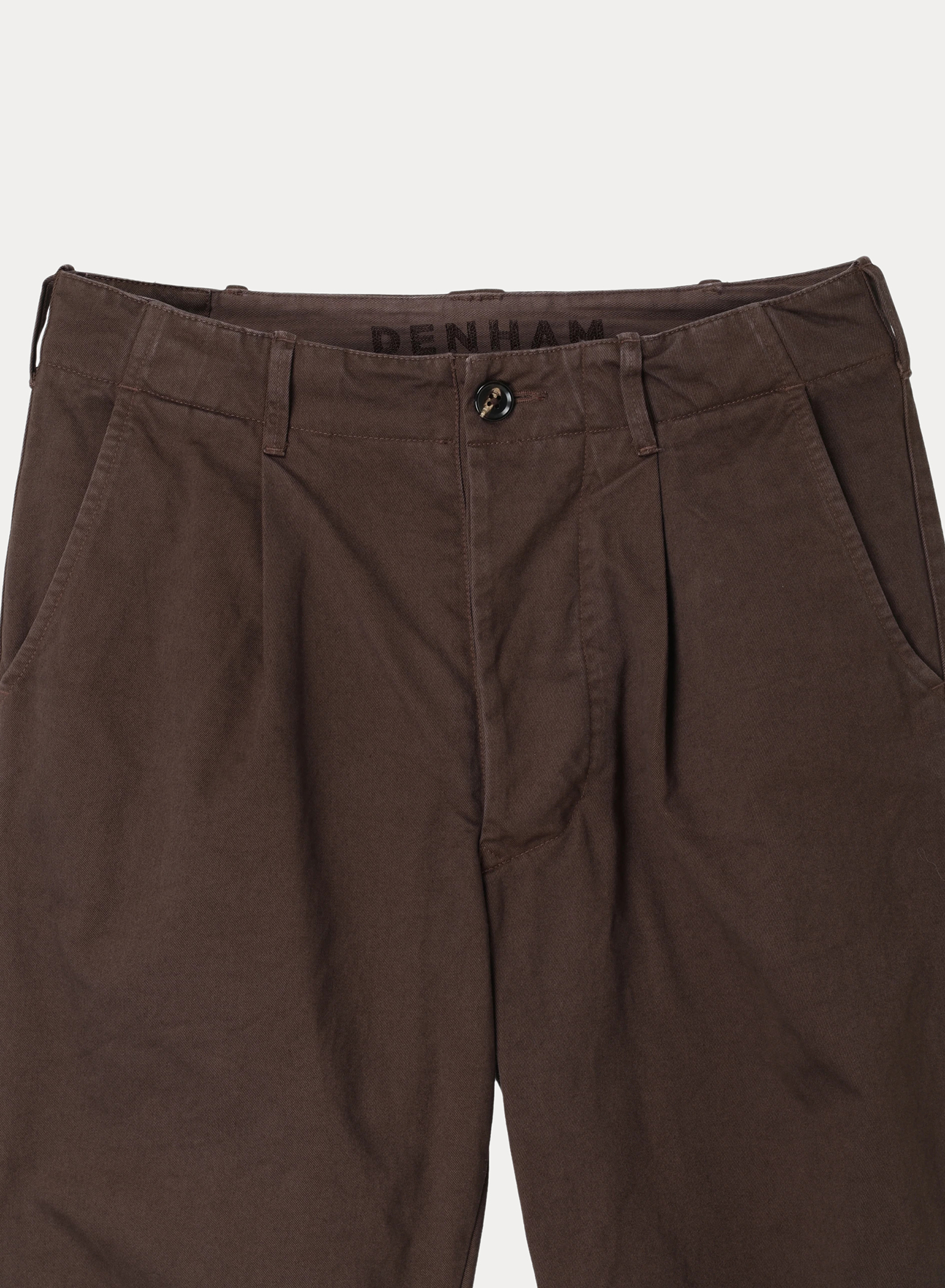 NATURAL DYE CHINO PANTS アイテム詳細｜DENHAM（デンハム）日本公式
